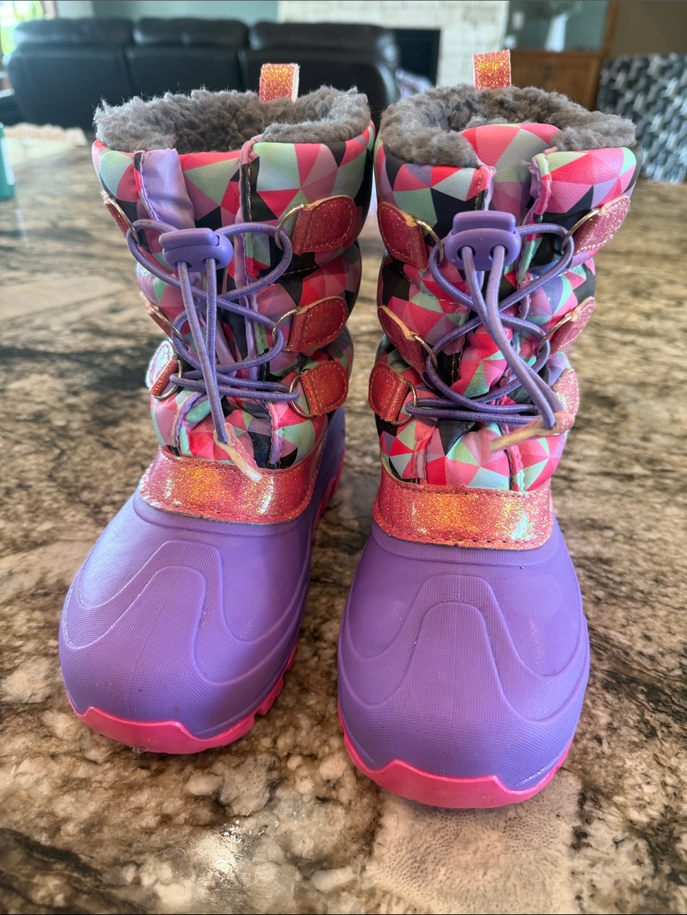 Girls snow boots!